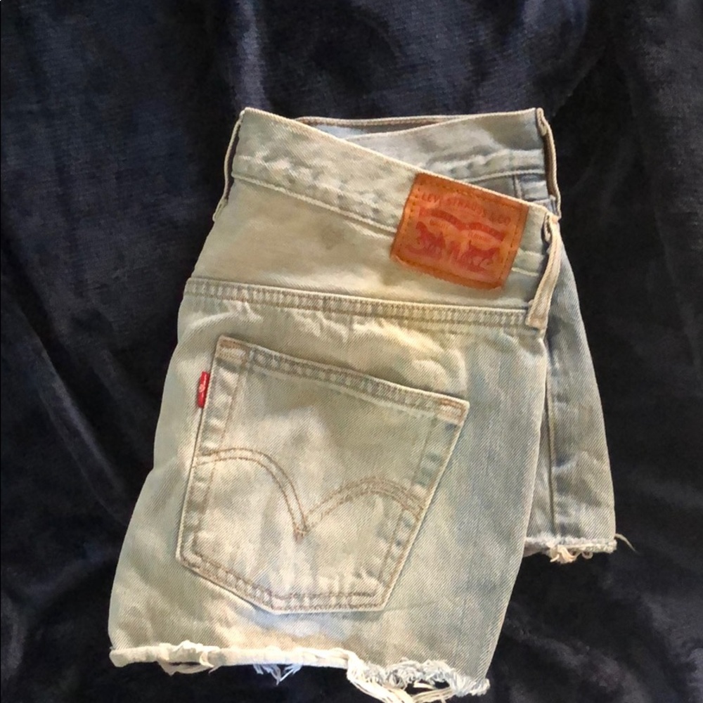 Levi’s 501 Lightwash Denim Shorts